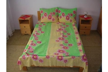 Rumānija Privát Almaş, Eksterjers